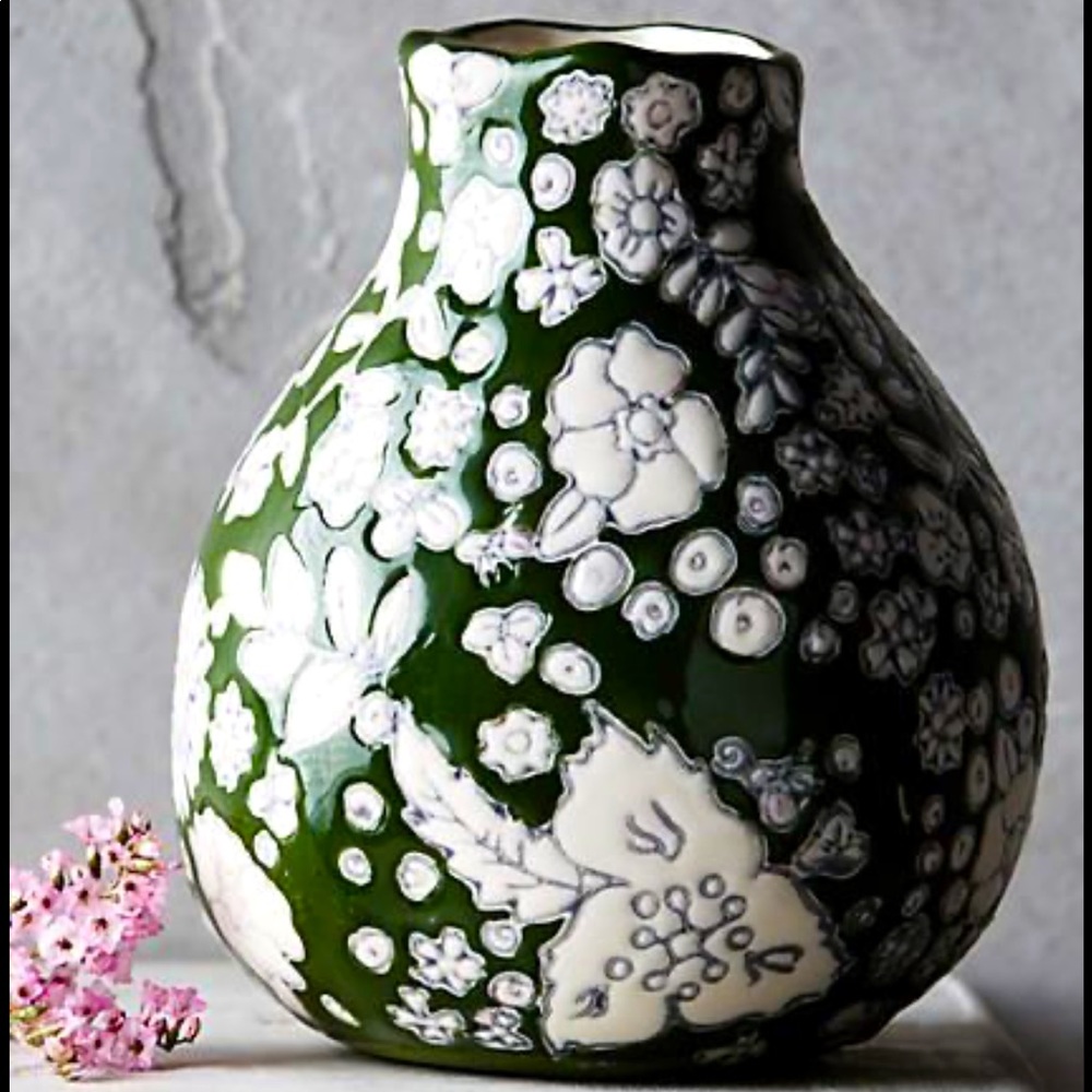 ISO Anthropologie Dorotea Bud Vase in Dark Green